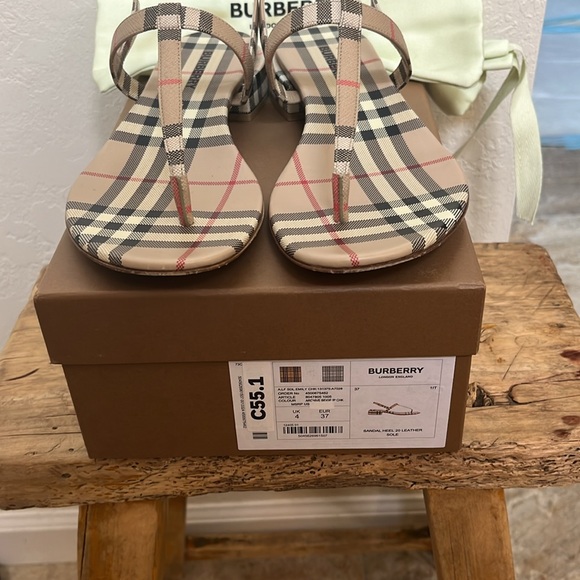 Burberry Emily Check Low Heeled Sandals - Picture 1 of 9